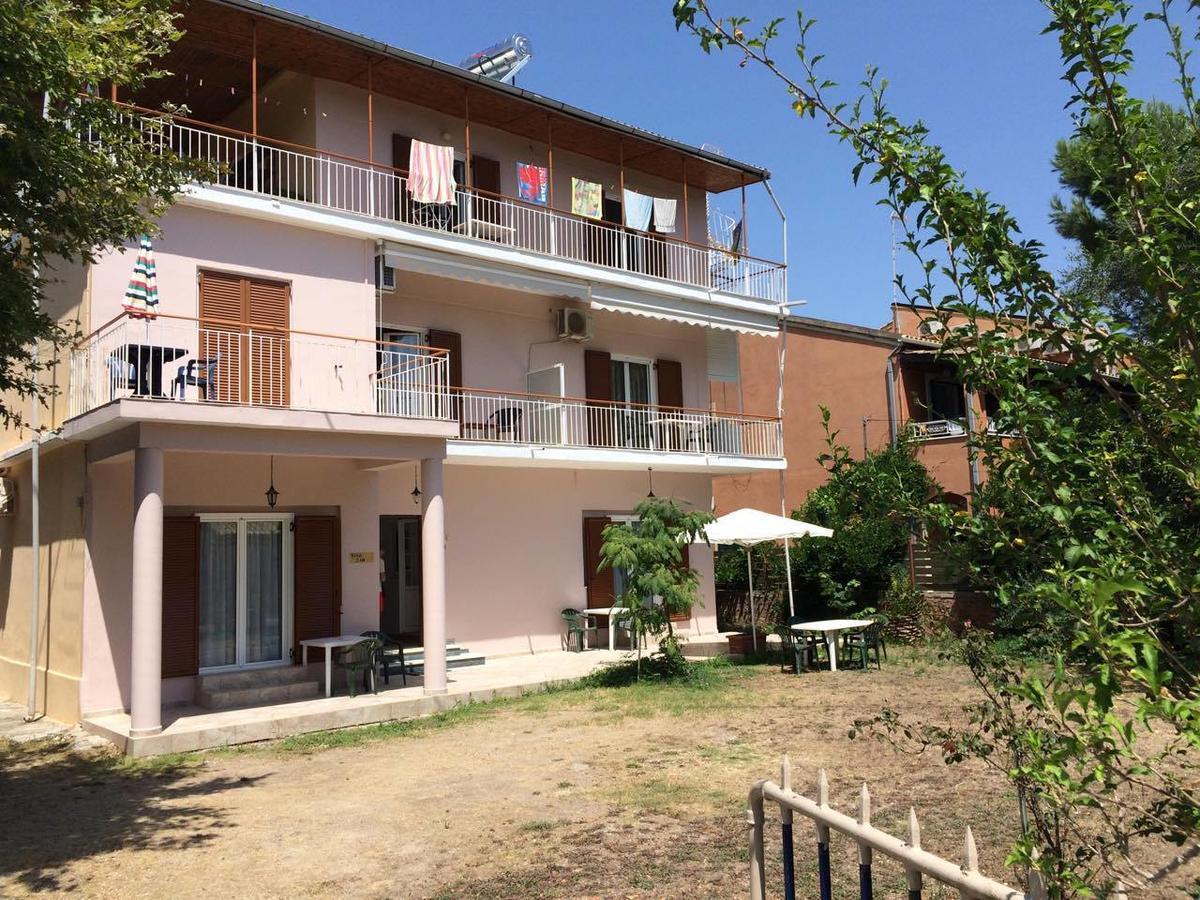 Villa Sia Dassia  Exteriör bild